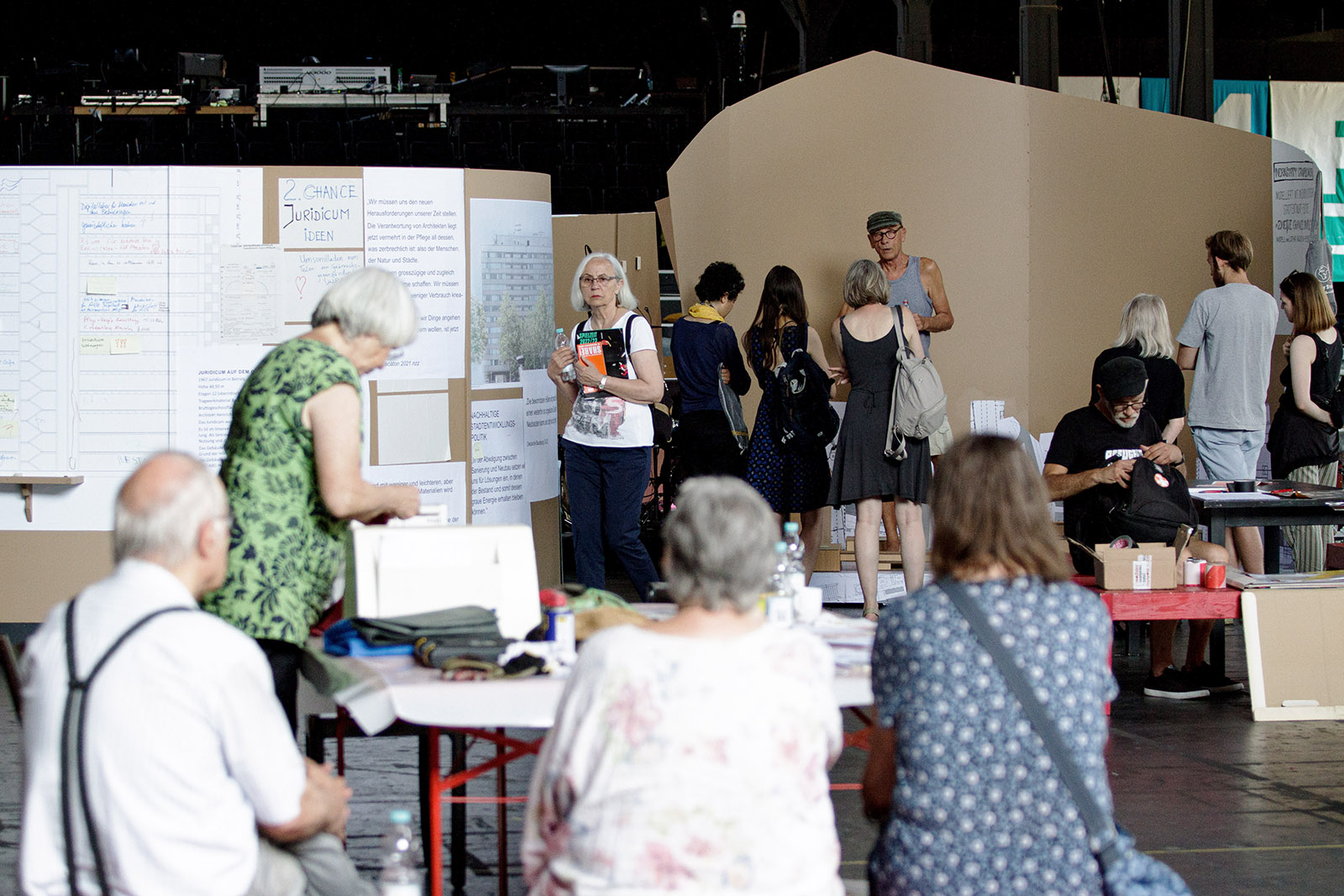Projekt Share mit dem Schauspiel Frankfurt im Bockenheimer Depot ©Julian Marbach